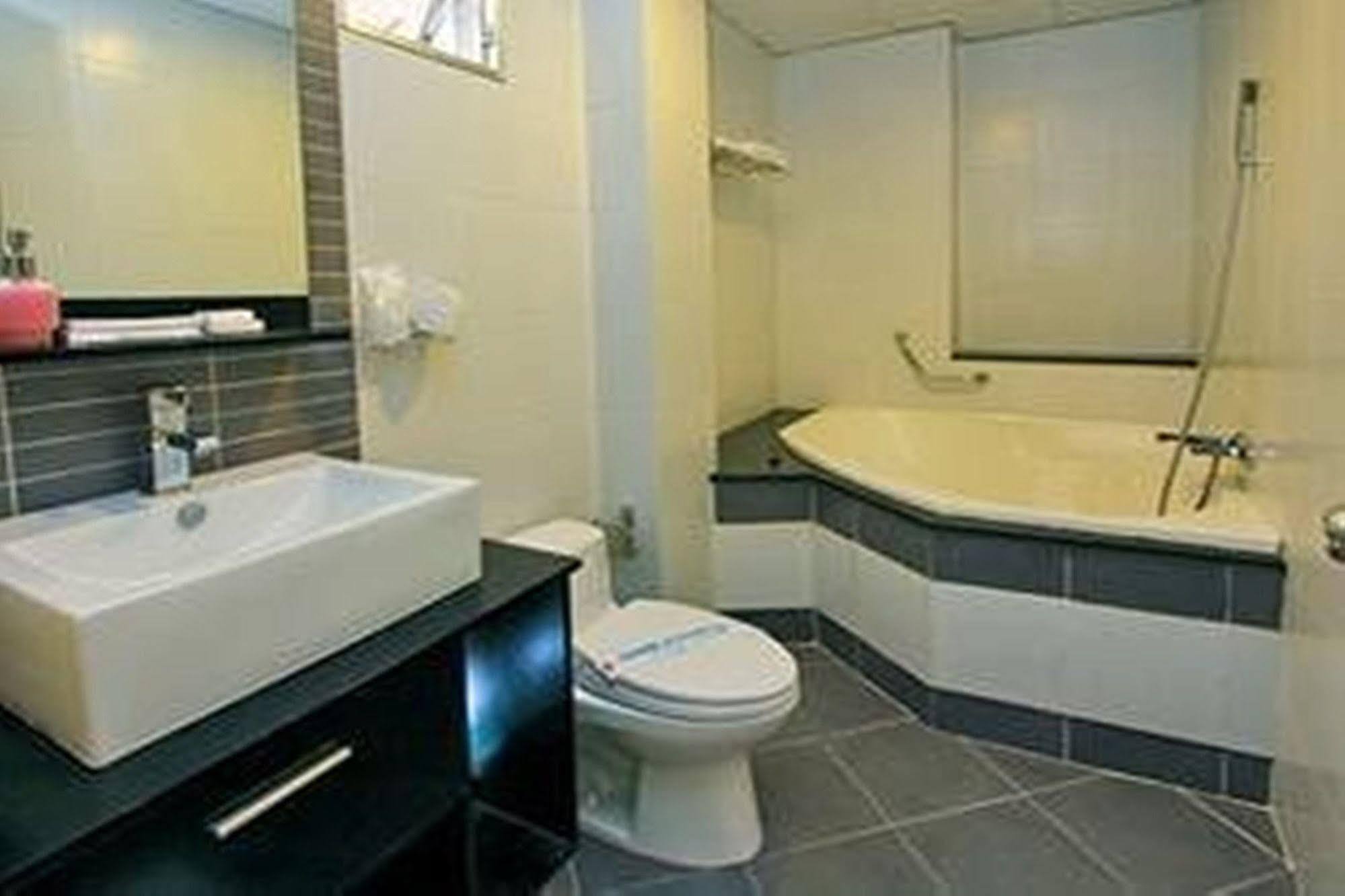 A&Em - The Petit Hotel Ho Či Minovo Město Exteriér fotografie