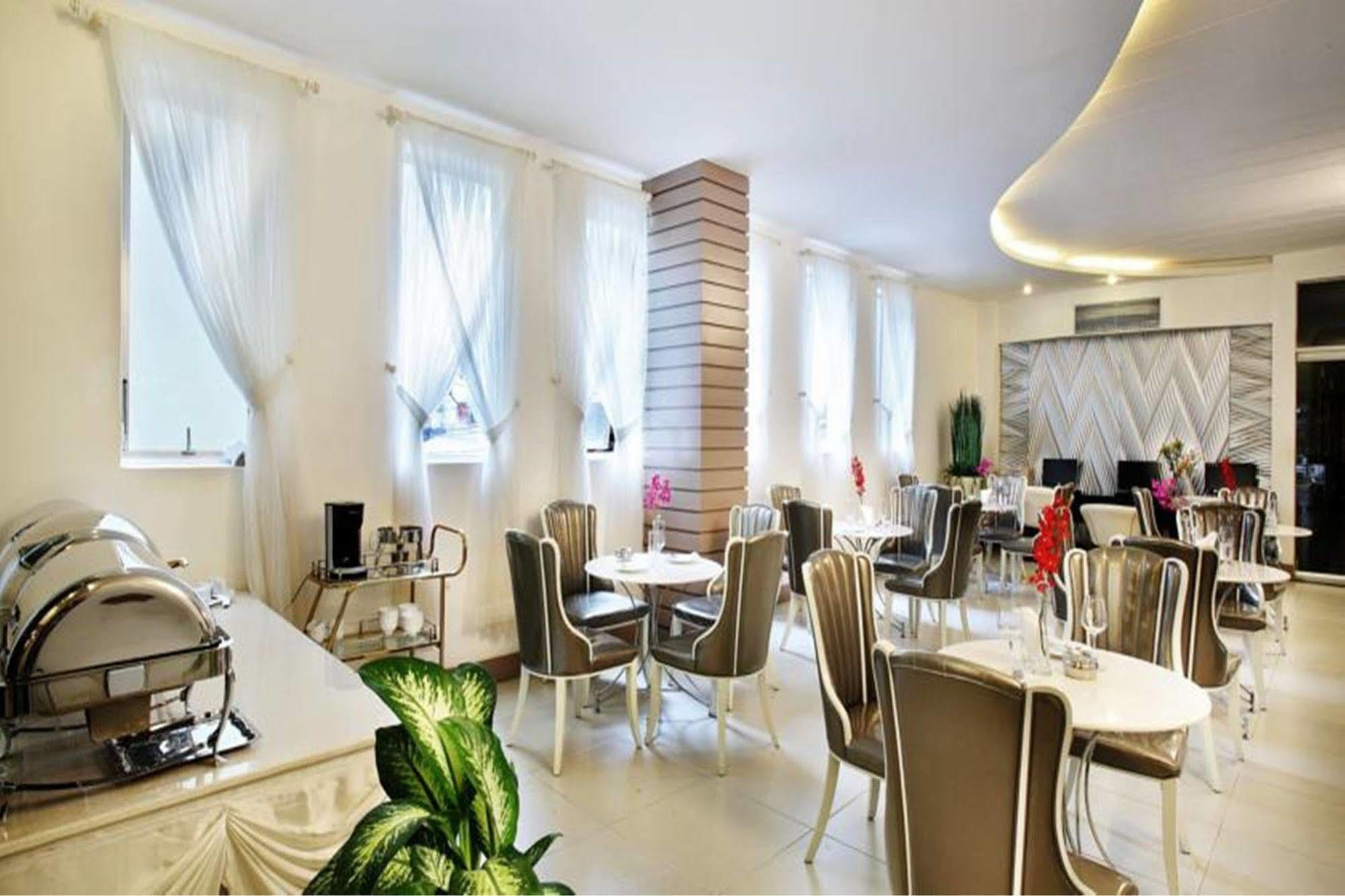 A&Em - The Petit Hotel Ho Či Minovo Město Exteriér fotografie